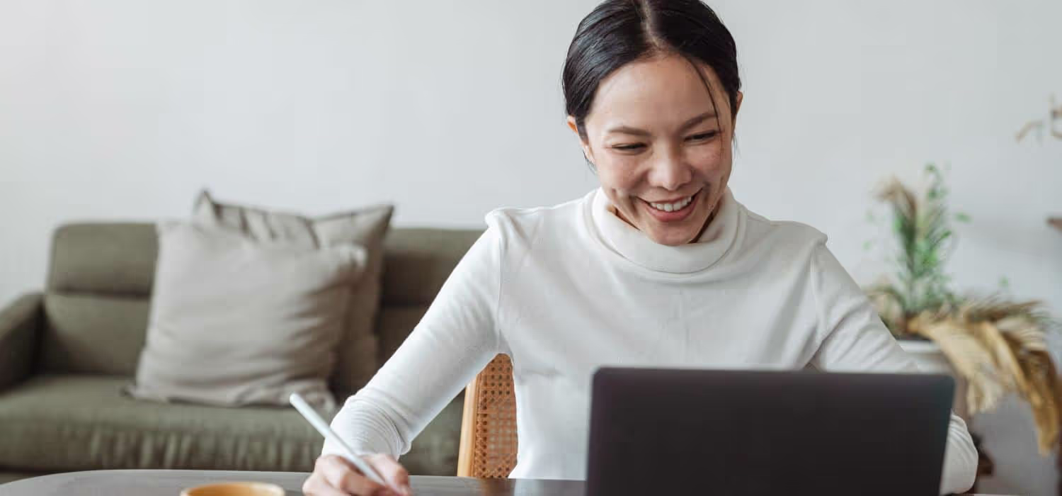 Checklist of essential factors to consider when selecting small business project management software