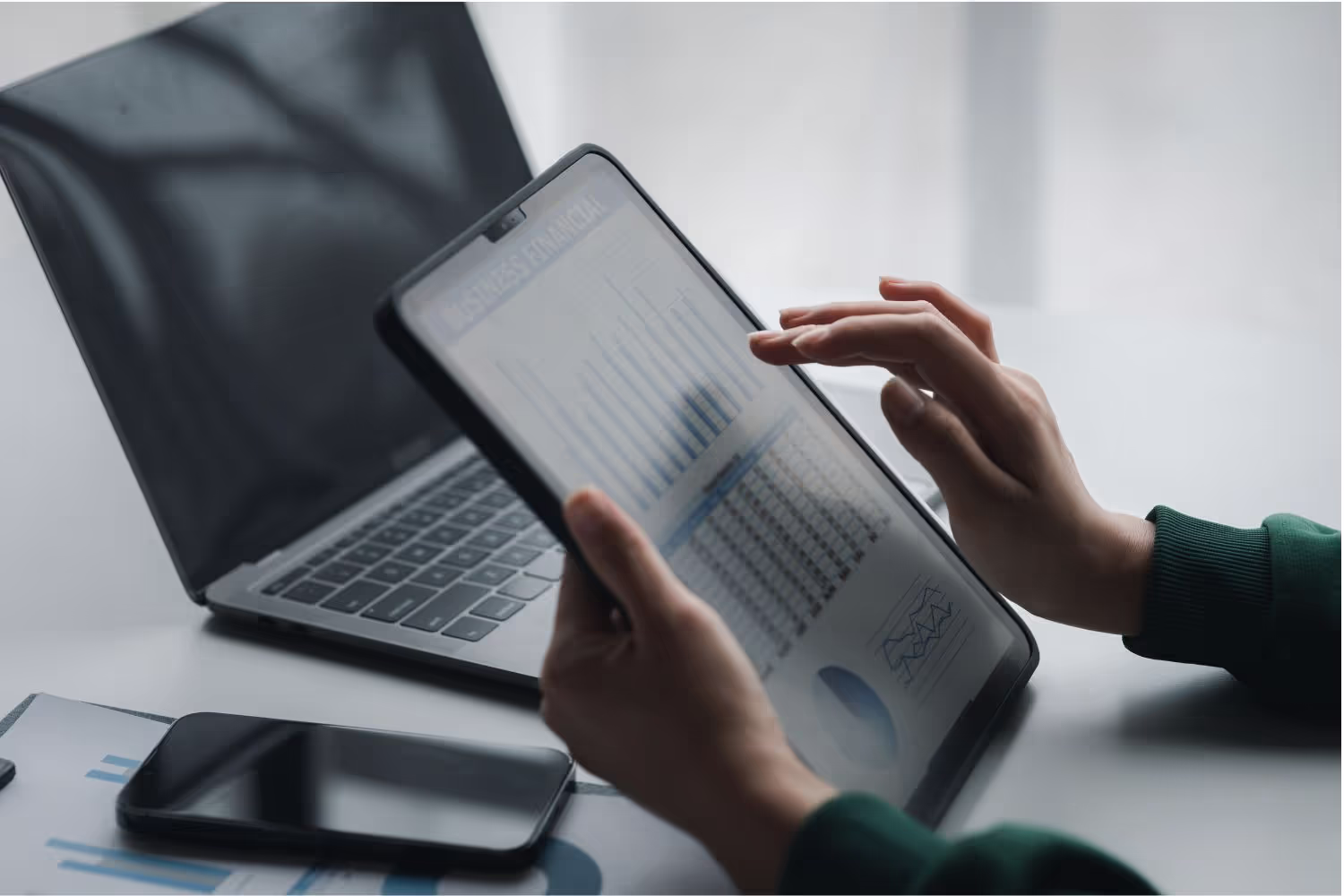 Changing the financial services landscape illustrated through dynamic imagery