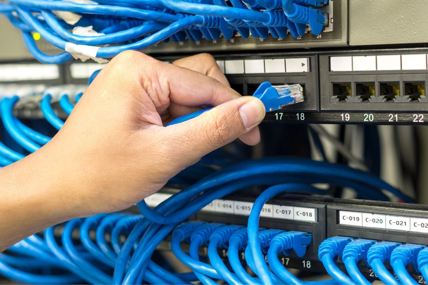 Network cabling services: Choosing the right provider